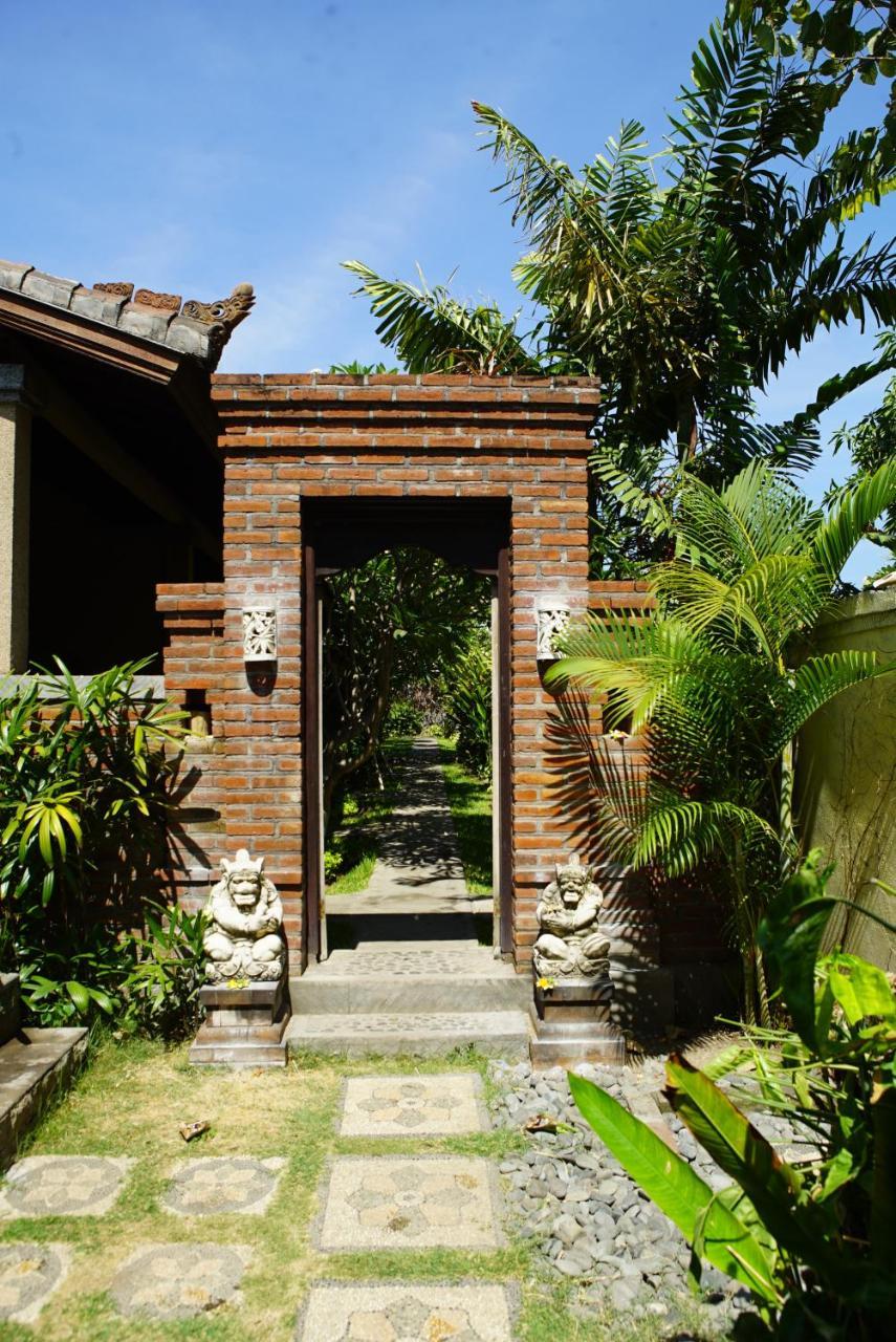 Oma In Pemuteran Bali Apartamento Exterior foto